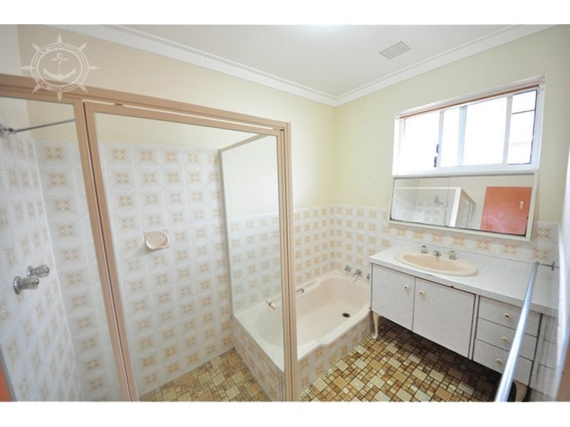 5B Lewington Street, Beaconsfield WA 6162