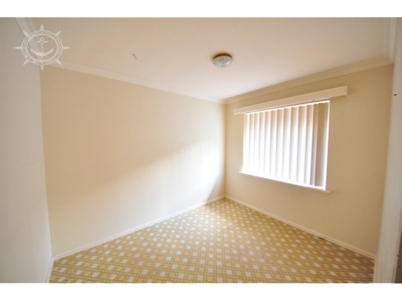 5B Lewington Street, Beaconsfield WA 6162