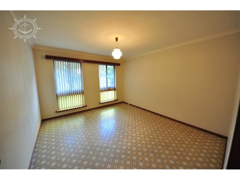 5B Lewington Street, Beaconsfield WA 6162