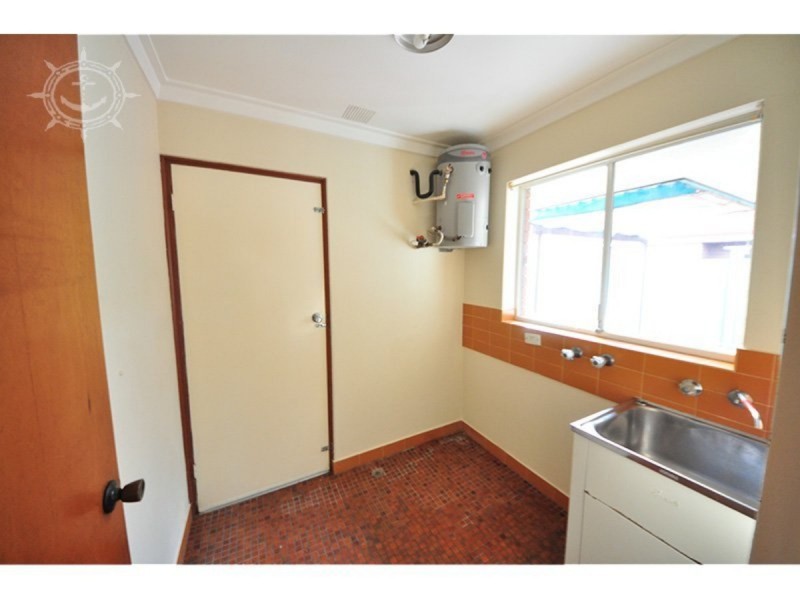 5B Lewington Street, Beaconsfield WA 6162