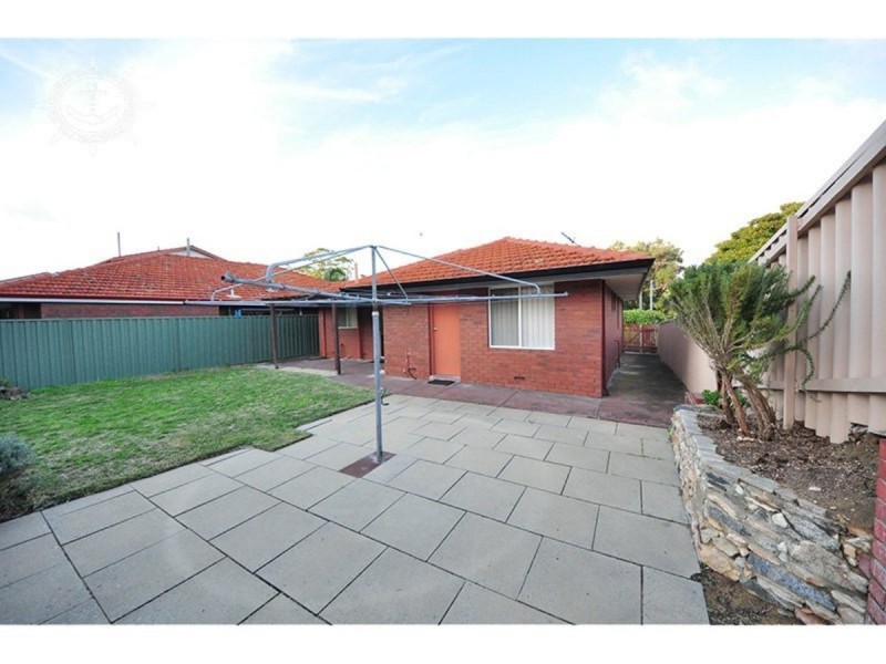 5B Lewington Street, Beaconsfield WA 6162
