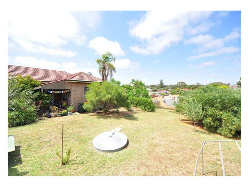 10 Southend Road, Hamilton Hill WA 6163