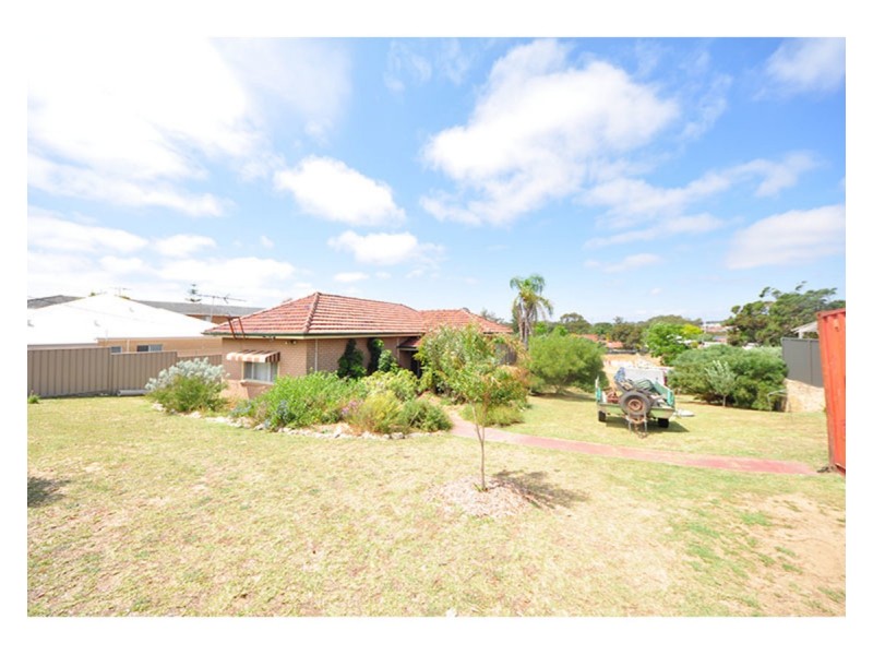 10 Southend Road, Hamilton Hill WA 6163