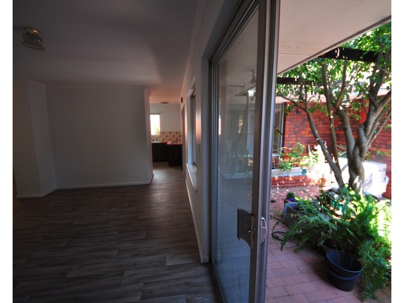 44a Warragoon Crescent, Attadale WA 6156