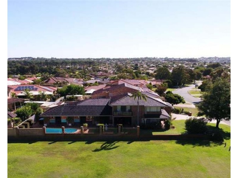 18 Paterson Gardens, Winthrop WA 6150