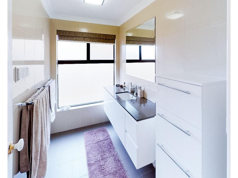 18 Paterson Gardens, Winthrop WA 6150