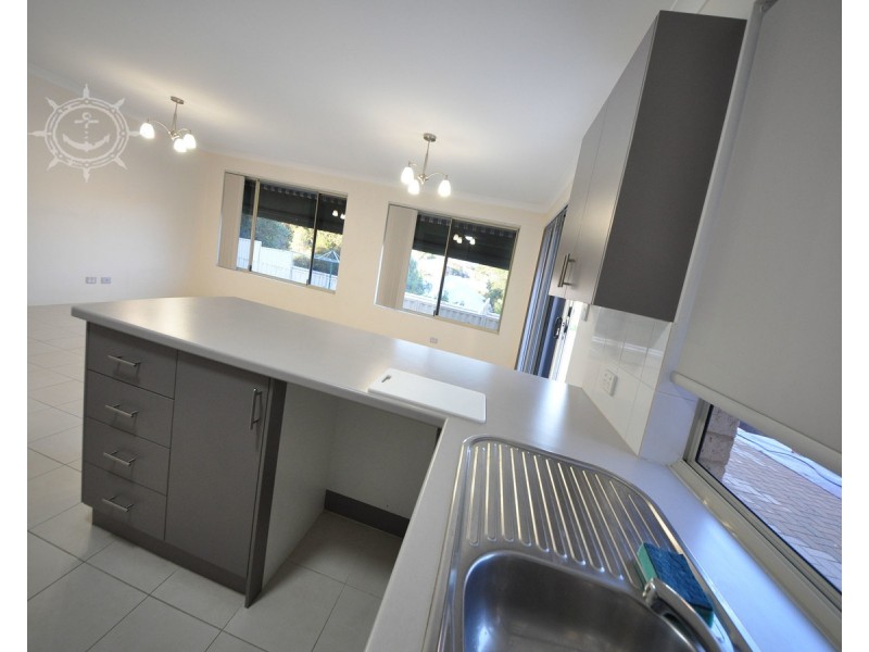 178A South Street, White Gum Valley WA 6162