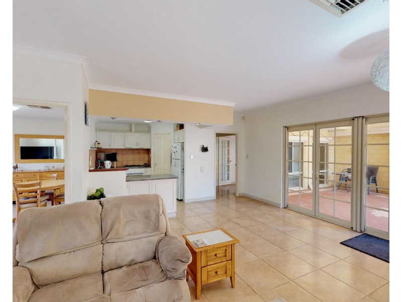 9 Perth Place, Canning Vale WA 6155