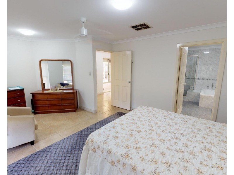 9 Perth Place, Canning Vale WA 6155