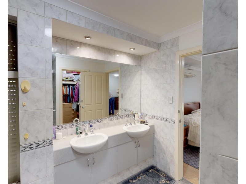 9 Perth Place, Canning Vale WA 6155