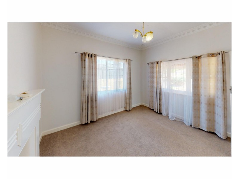 10 Southend Road, Hamilton Hill WA 6163