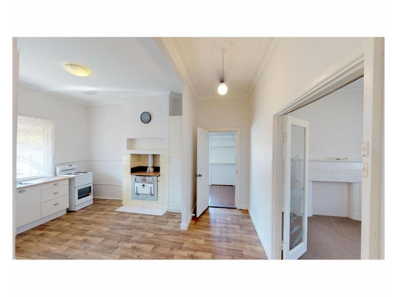 10 Southend Road, Hamilton Hill WA 6163