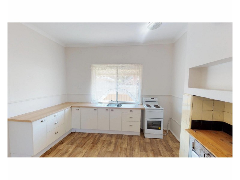 10 Southend Road, Hamilton Hill WA 6163