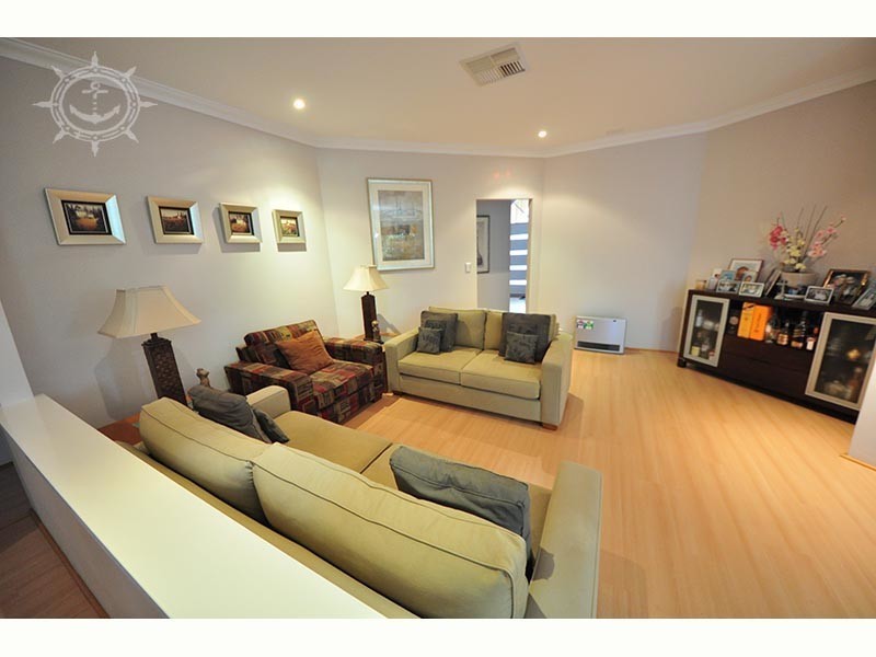 1 Carello Circuit, Coogee WA 6166