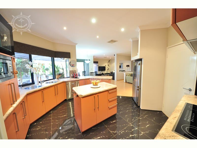 1 Carello Circuit, Coogee WA 6166