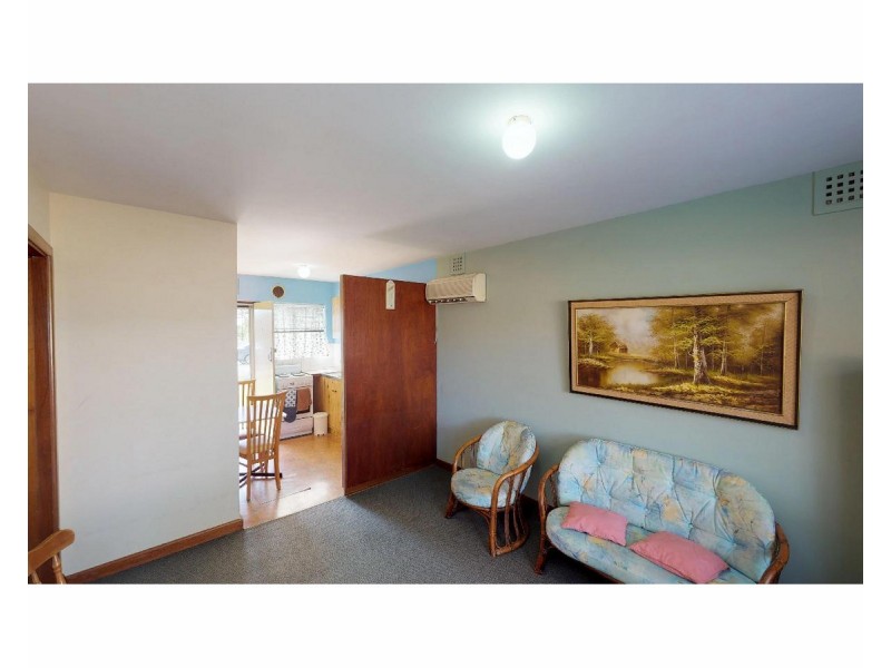 1/142 Watkins Street, White Gum Valley WA 6162