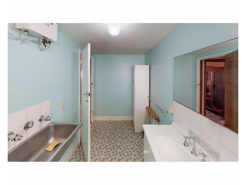 1/142 Watkins Street, White Gum Valley WA 6162