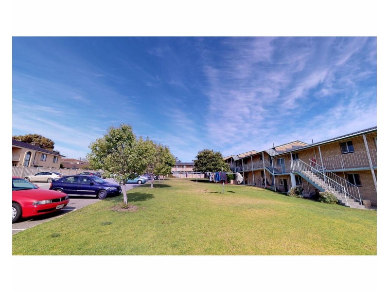 1/142 Watkins Street, White Gum Valley WA 6162