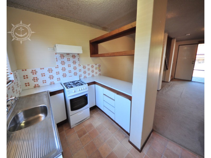 2/10 Stirling Street, Fremantle WA 6160