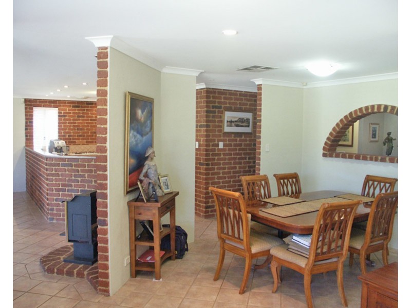 12 Watercress Gardens, Spearwood WA 6163