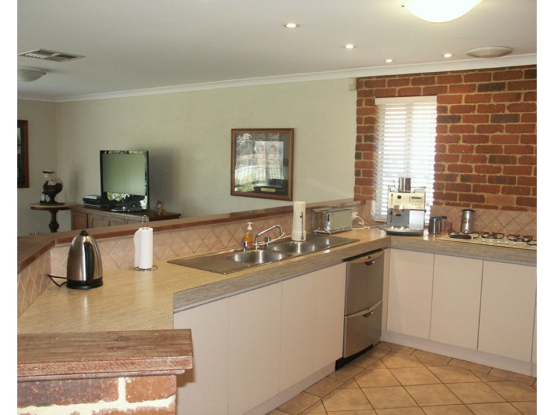 12 Watercress Gardens, Spearwood WA 6163