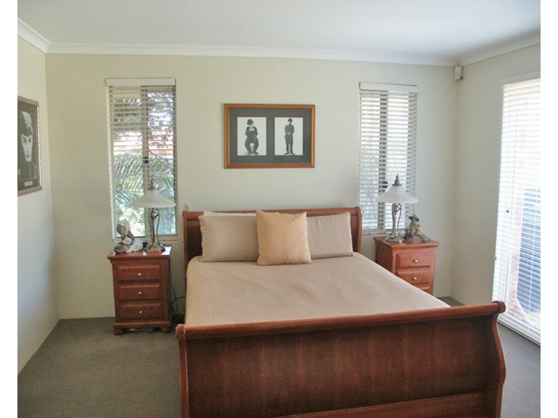 12 Watercress Gardens, Spearwood WA 6163