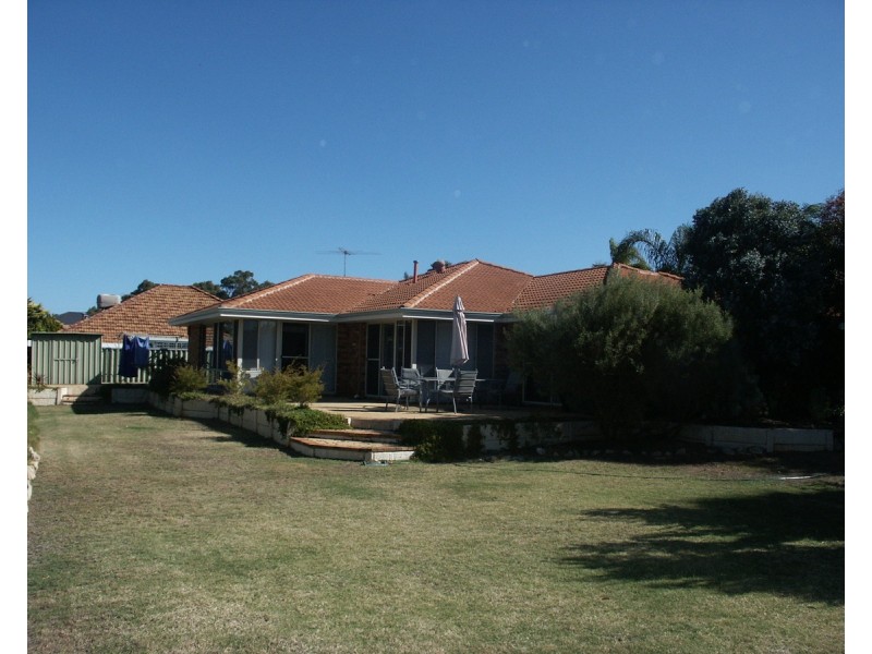 12 Watercress Gardens, Spearwood WA 6163