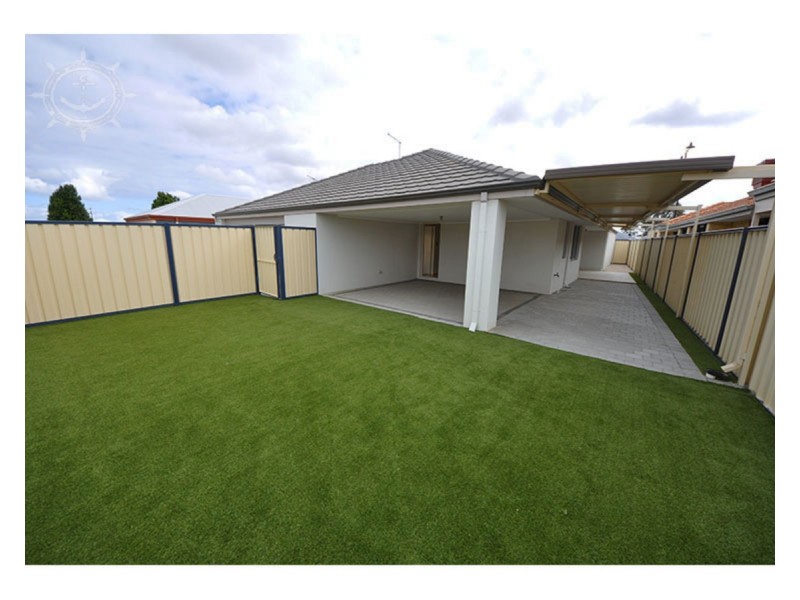 297 Wentworth Parade, Success WA 6164