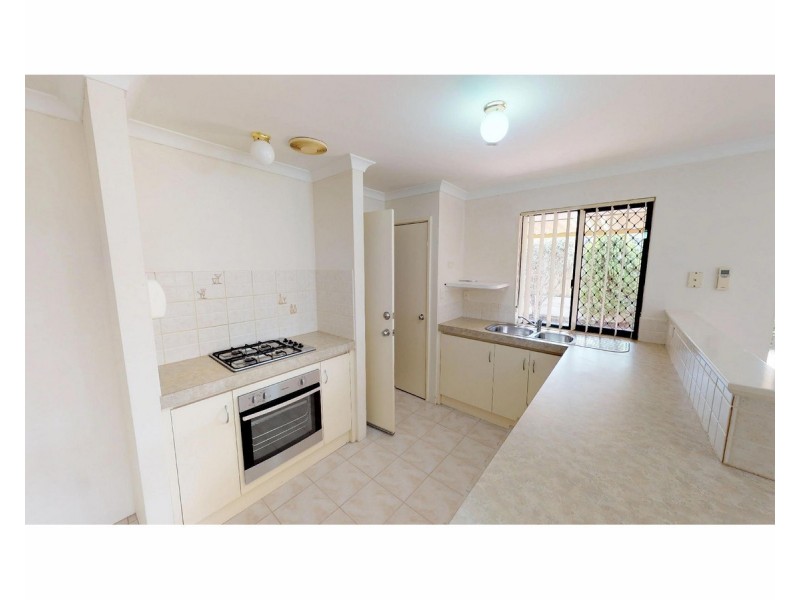 8 Cole Place, Willagee WA 6156