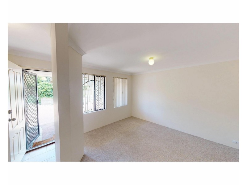 8 Cole Place, Willagee WA 6156