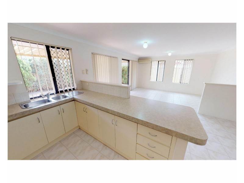 8 Cole Place, Willagee WA 6156