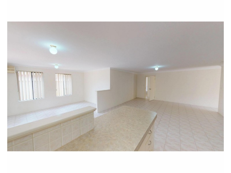 8 Cole Place, Willagee WA 6156