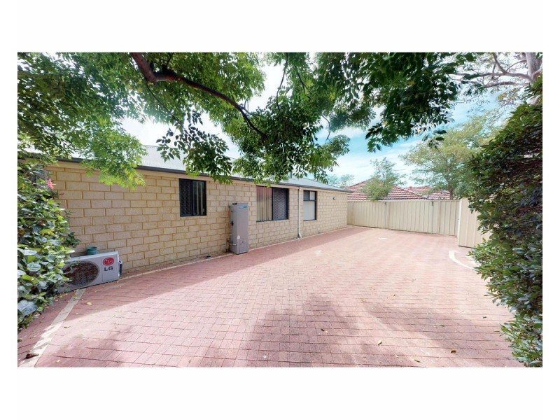 8 Cole Place, Willagee WA 6156