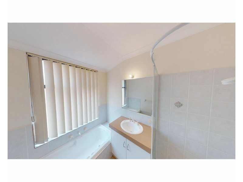 8 Cole Place, Willagee WA 6156