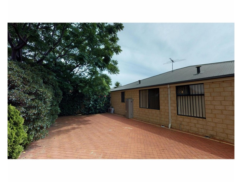 8 Cole Place, Willagee WA 6156