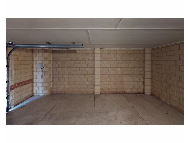 8 Cole Place, Willagee WA 6156