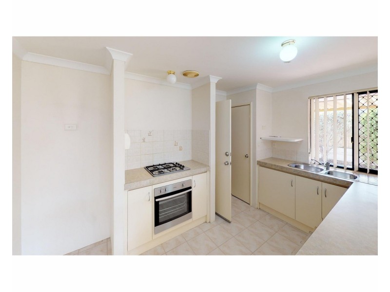 8 Cole Place, Willagee WA 6156