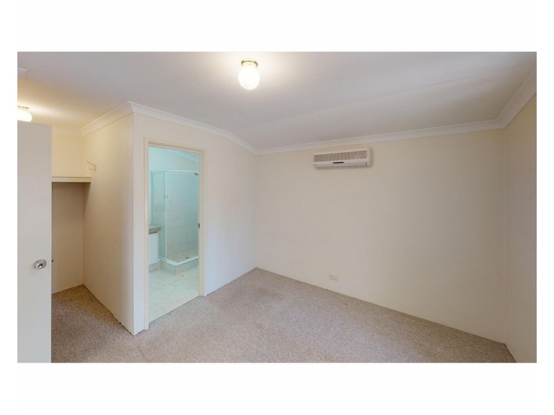 8 Cole Place, Willagee WA 6156