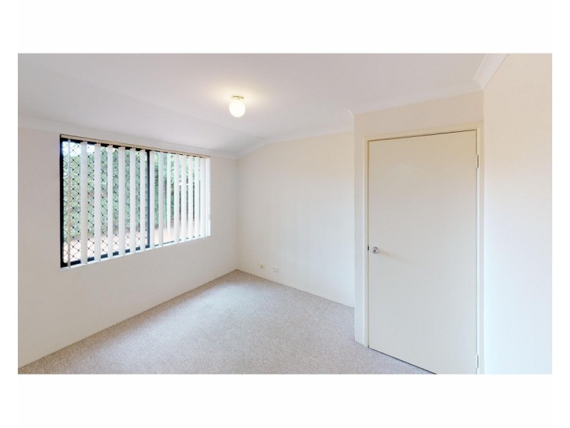 8 Cole Place, Willagee WA 6156