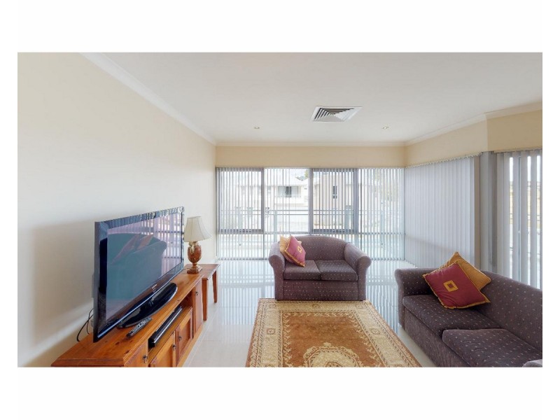 25/52 ROLLINSON Road, North Coogee WA 6163