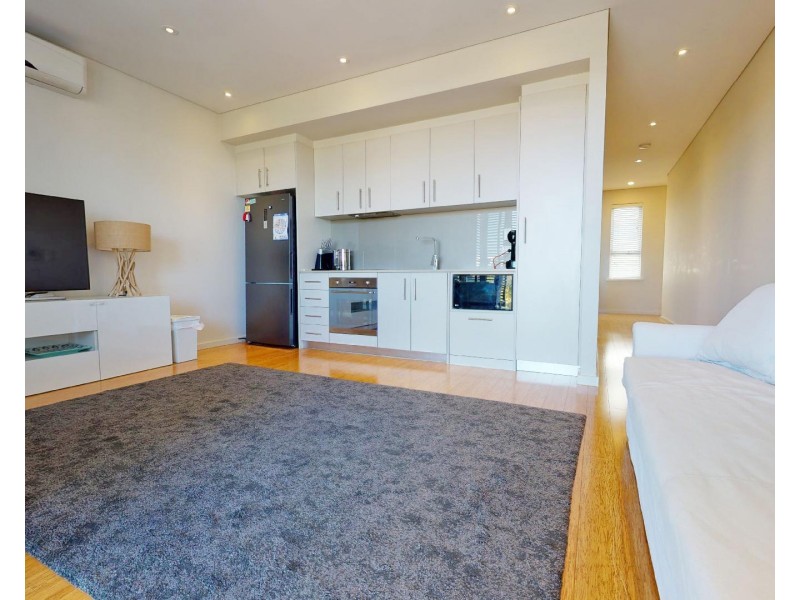 1/2 Southbeach Promenade, North Coogee WA 6163