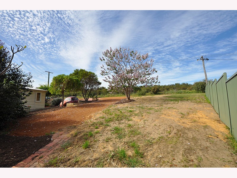 18 Whitton Street, Hamilton Hill WA 6163