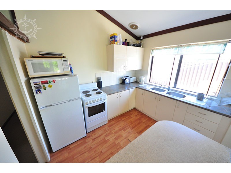 8/35 Point Walter Road, Bicton WA 6157