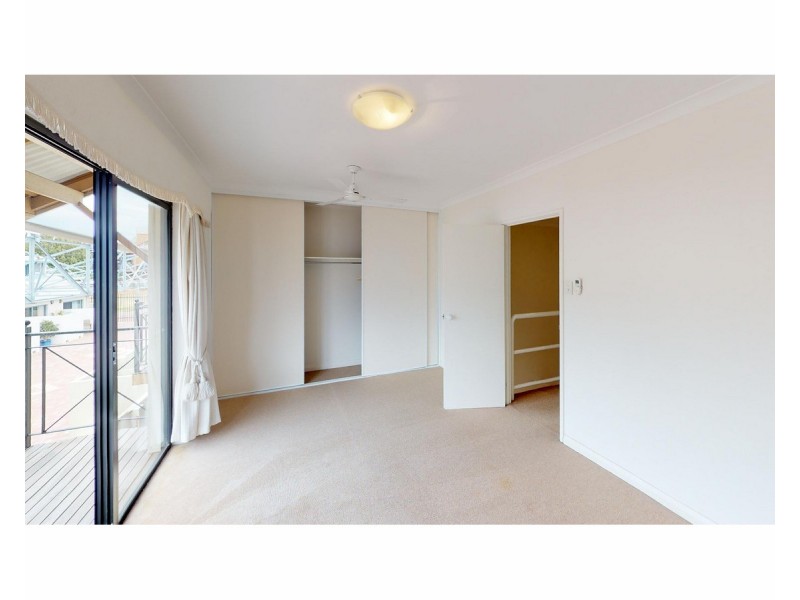 33/330 South Terrace, South Fremantle WA 6162