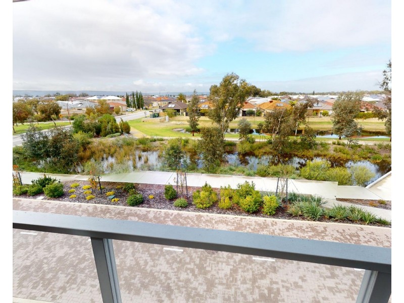 218/75 Amherst Street, Canning Vale WA 6155
