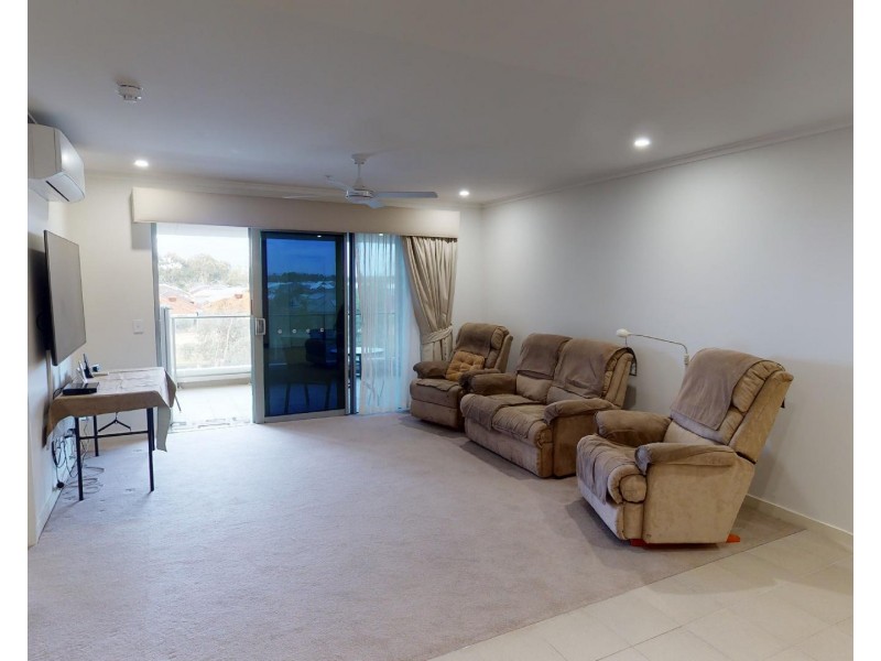218/75 Amherst Street, Canning Vale WA 6155