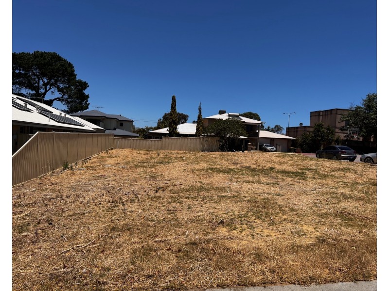 3a Colebatch Hill, Kardinya WA 6163