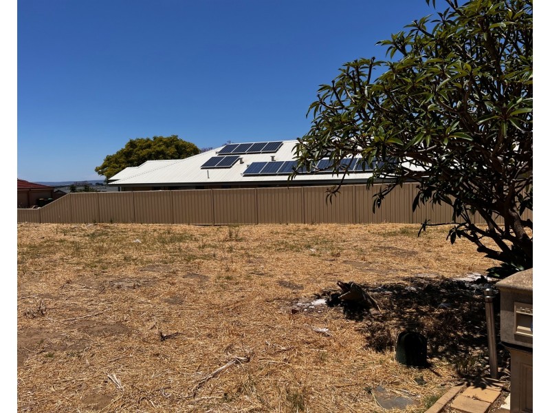 3a Colebatch Hill, Kardinya WA 6163