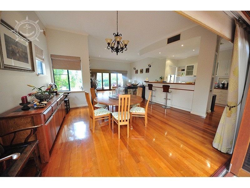 2D Klem Avenue, Salter Point WA 6152