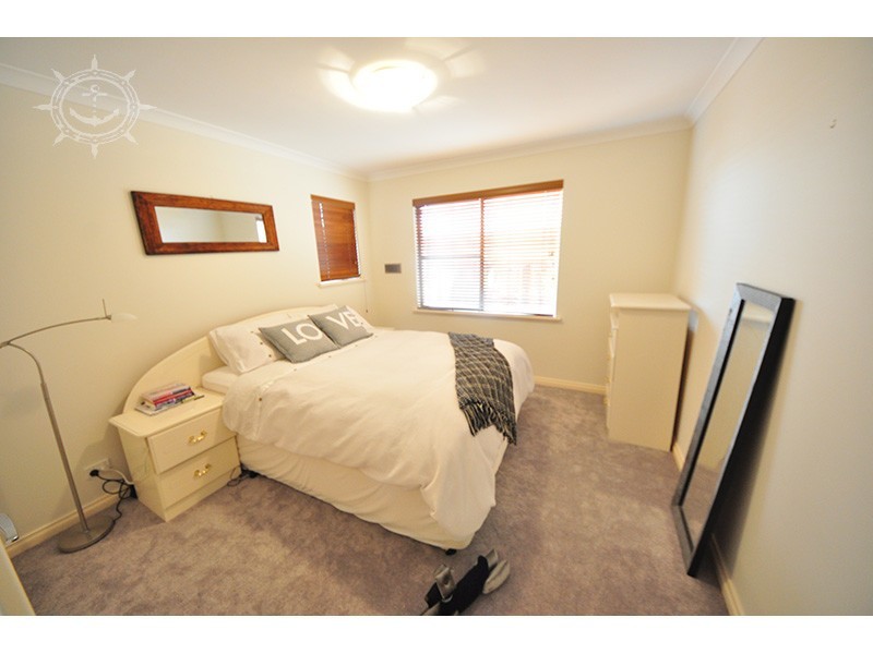 2D Klem Avenue, Salter Point WA 6152